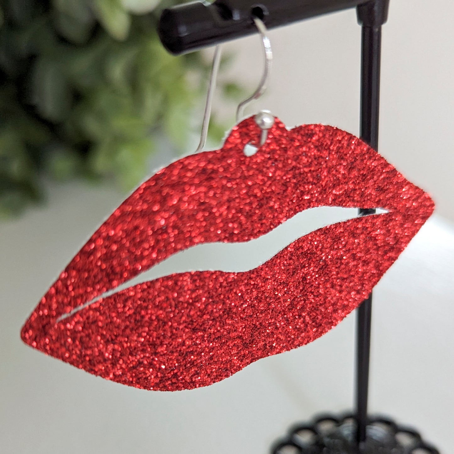 The Kiss Me Earrings
