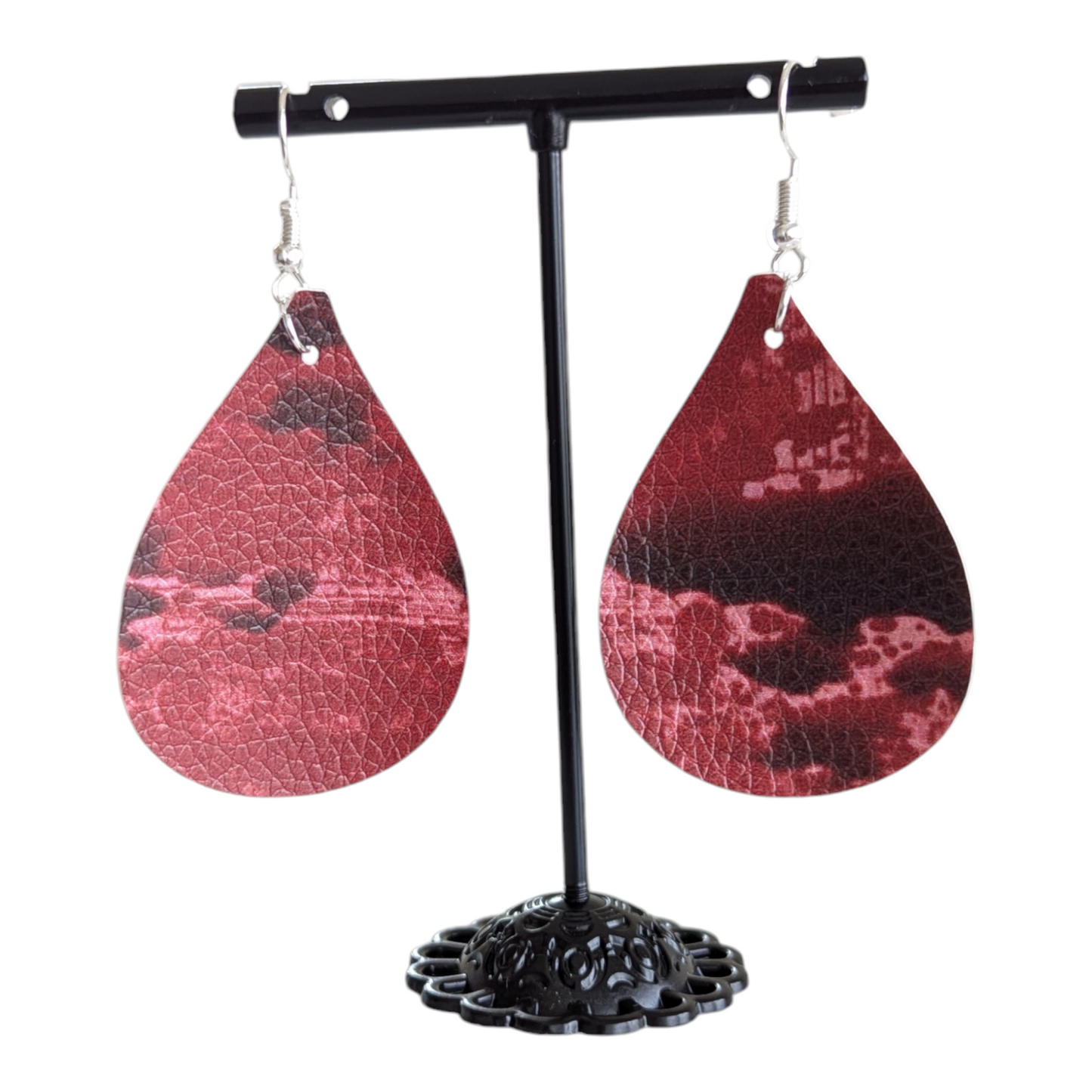 Jamie Lee Curtis - Scream Queen Earrings